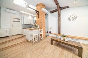 Interior - Podgórze Studio - AC, Vistula River nearby - by Rentujemy (Kraków)