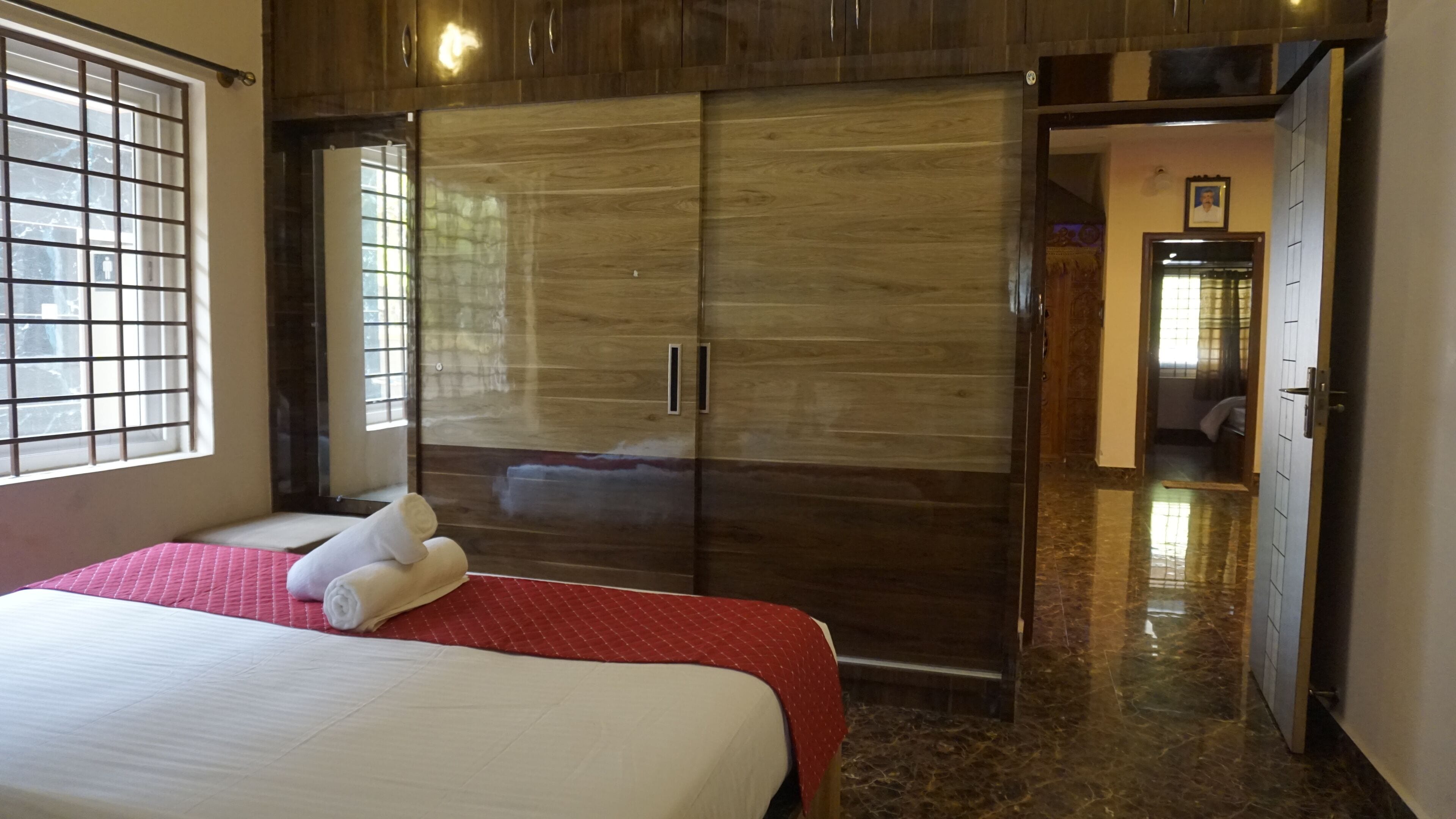 Standard Double Room, Mountain View | In-room safe, laptop workspace, blackout curtains, soundproofing