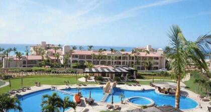 Beautifully Maintained 2-bed Condo in Las Mañanitas