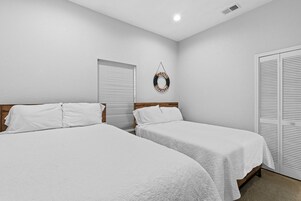 Condo, várias camas (Ocean Club at Turtle Mound 205)