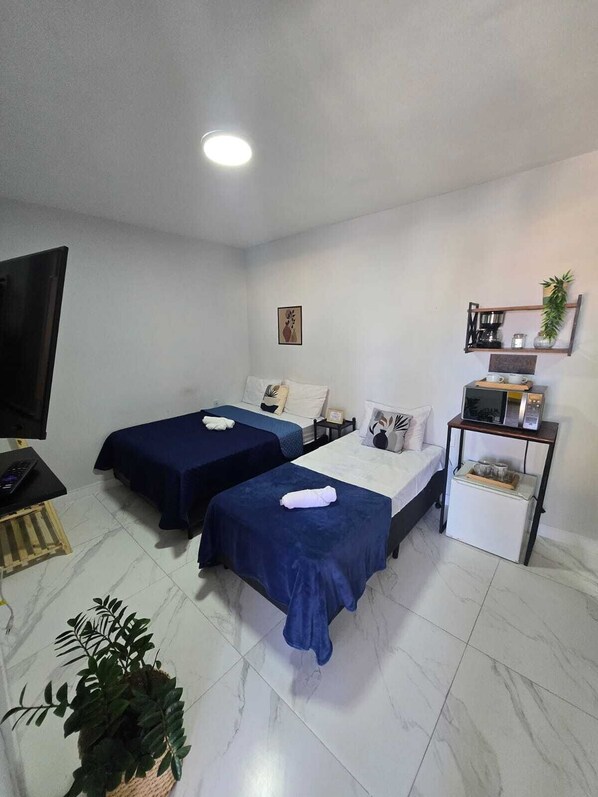 Room - Alex Sandro (Rio das Ostras)