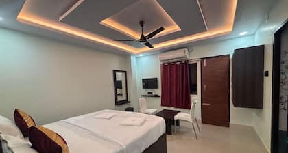 Townhouse Oak Phaltan