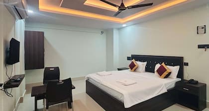 Townhouse Oak Phaltan