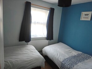 Room - Dolphin Cottage (Weymouth)