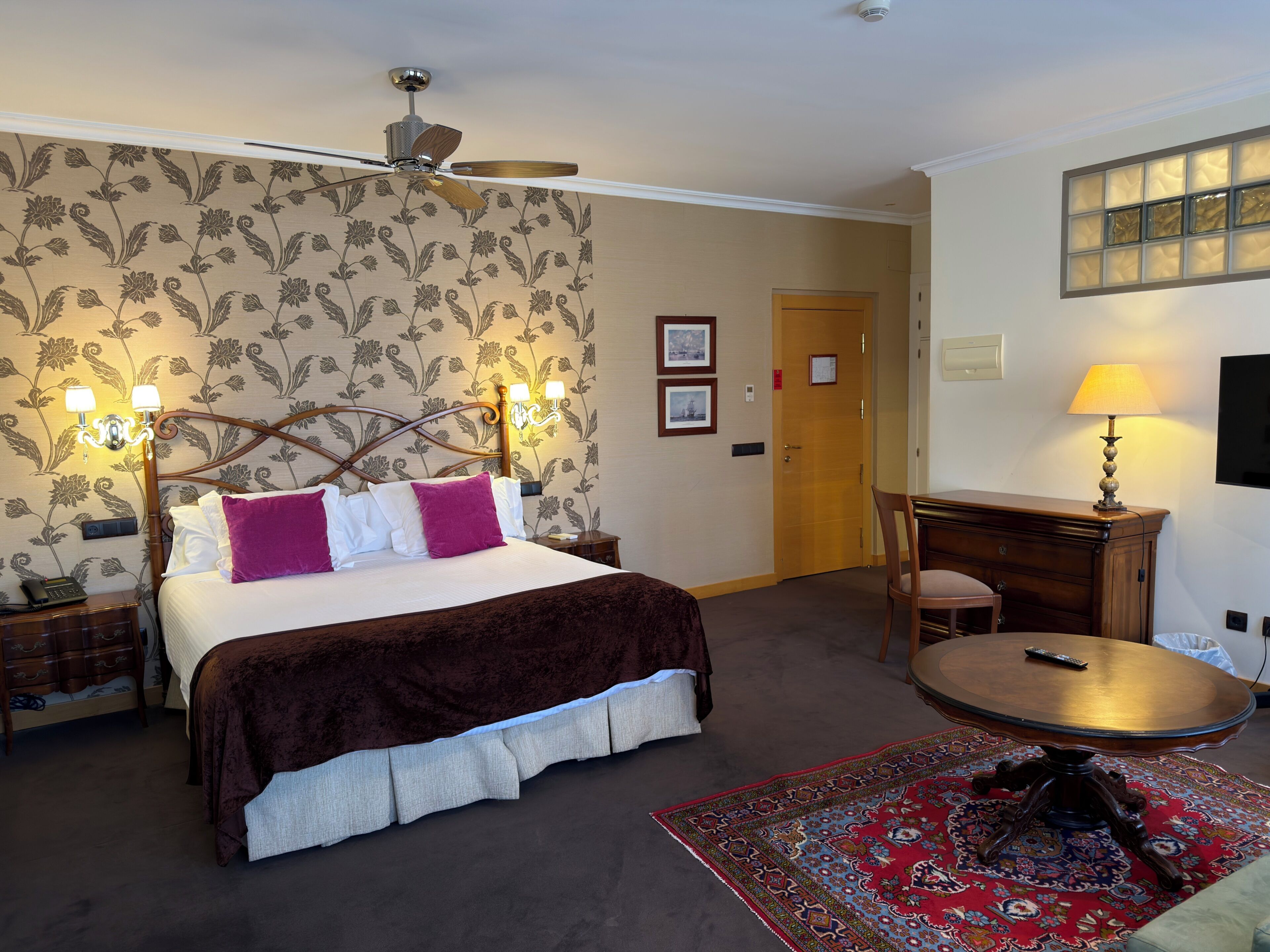 Habitación romántica doble, 1 cama de matrimonio, terraza, vistas a la montaña