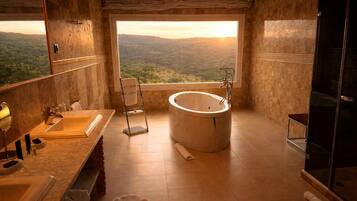 Presidential Suite, 1 King Bed, Terrace, Mountain View | Jetted bathtub