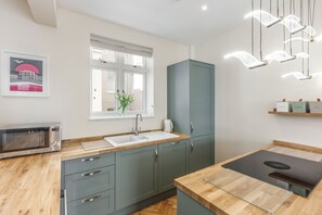 House | 2 bedrooms - Host Stay Alice Hideaway (Hove)