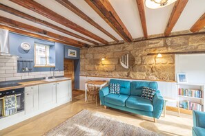 Apartment - Host Stay Cedar View (Whitby)