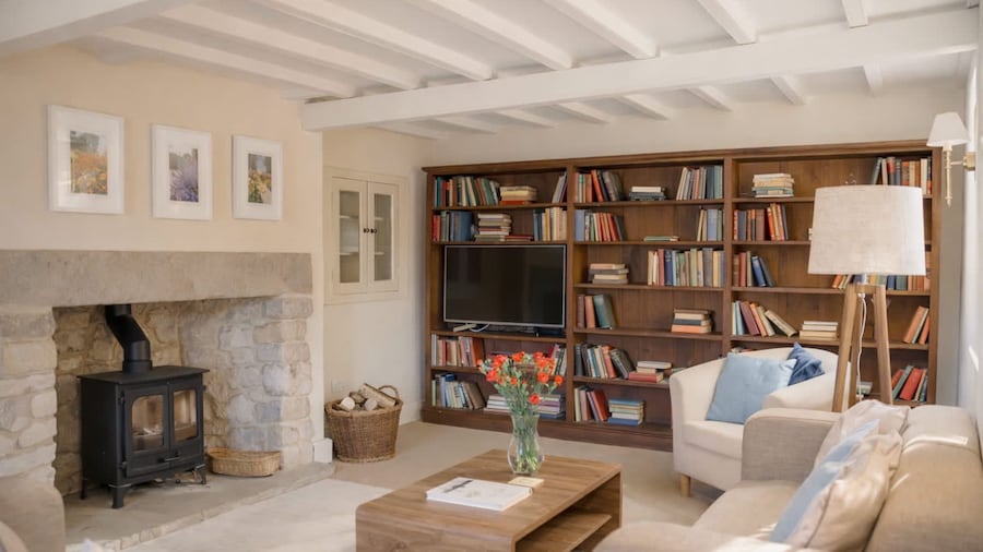 Host Stay Corner House