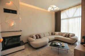 Superior-Villa, Bergblick | Wohnbereich