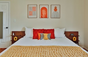 3 bedrooms, internet, bed sheets - City Center Ranch (Carmel)