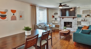 Living area - City Center Ranch (Carmel)