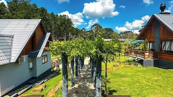 Chalé luxo, vista para o lago | Área da propriedade