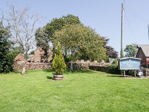 Property grounds - Yewbarrow (Seascale)
