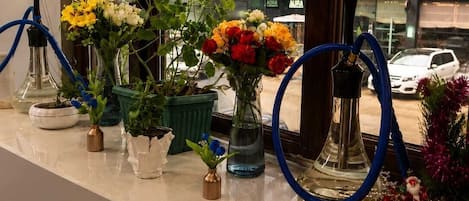Classic-Vierbettzimmer, Stadtblick | Terrasse/Patio