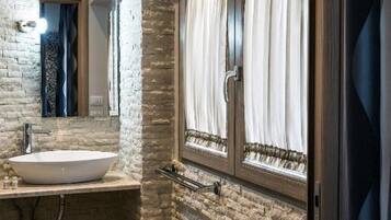 Comfort-Doppelzimmer, Stadtblick | Badezimmer