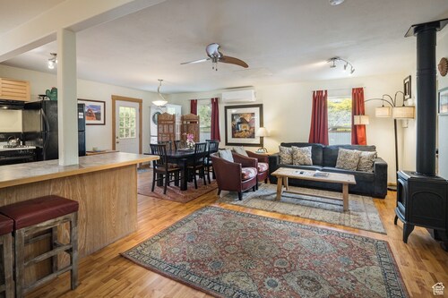 Cozy 2-bedroom cottage in the heart of Moab