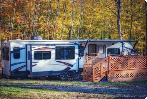 Cozy Camper at Roscoe Wildlife Retreat