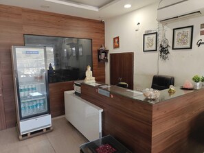 House | Reception