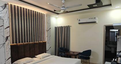 Collection O Sector 5 Chandigarh