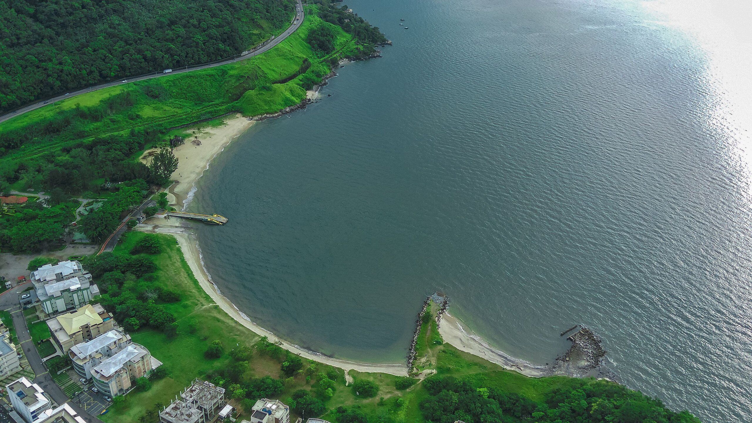 Apartamento família, para não fumantes, vista para a piscina | Praia