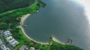 Apartamento família, para não fumantes, vista para a piscina | Praia