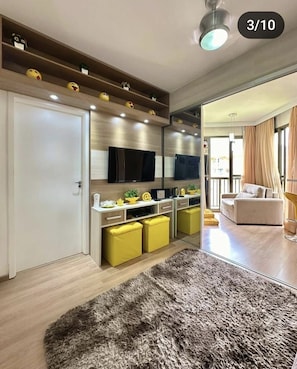 Family Apartment, Non Smoking, Pool View | Living area - Reserva do Sahy Condado (Mangaratiba)