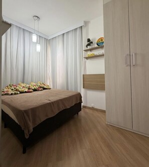 Family Apartment, Non Smoking, Pool View | Blackout drapes, iron/ironing board, free WiFi, wheelchair access - Reserva do Sahy Condado (Mangaratiba)