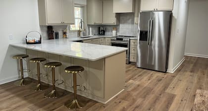 Cypress Haven -
Completely remodeled, luxury lake front house on Lake Bruin