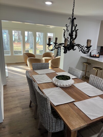 Cypress Haven -
Completely remodeled, luxury lake front house on Lake Bruin