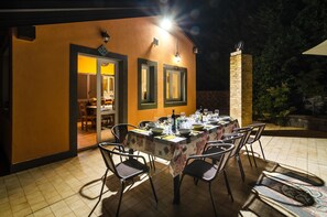 Outdoor dining - Villa Giardino Etna - Mascali (Mascali)