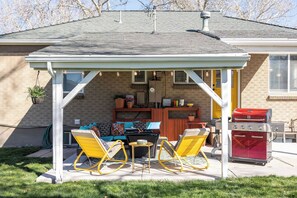 Terrace/patio - 3-Bedroom house in tree-lined neighborhood in Millcreek (Salt Lake City)