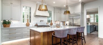 Spacious 4-bedroom estate with AC in nice Little Rock