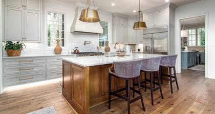 Spacious 4-bedroom estate with AC in nice Little Rock