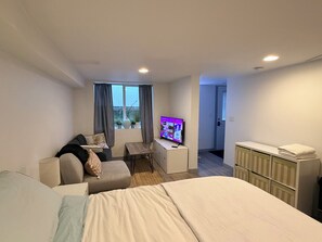 1 bedroom, WiFi, bed sheets - Studio in the Heart of Seattle (Seattle)