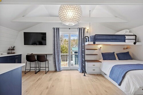 Lone Star-New! Sleep 8 in Seal Harbor!
