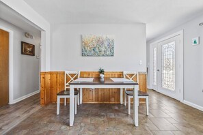 Dining - Mountain View House, Close to town! (Ellsworth)