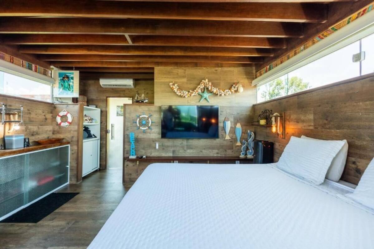 Apartamento luxo, sacada, vista para o mar