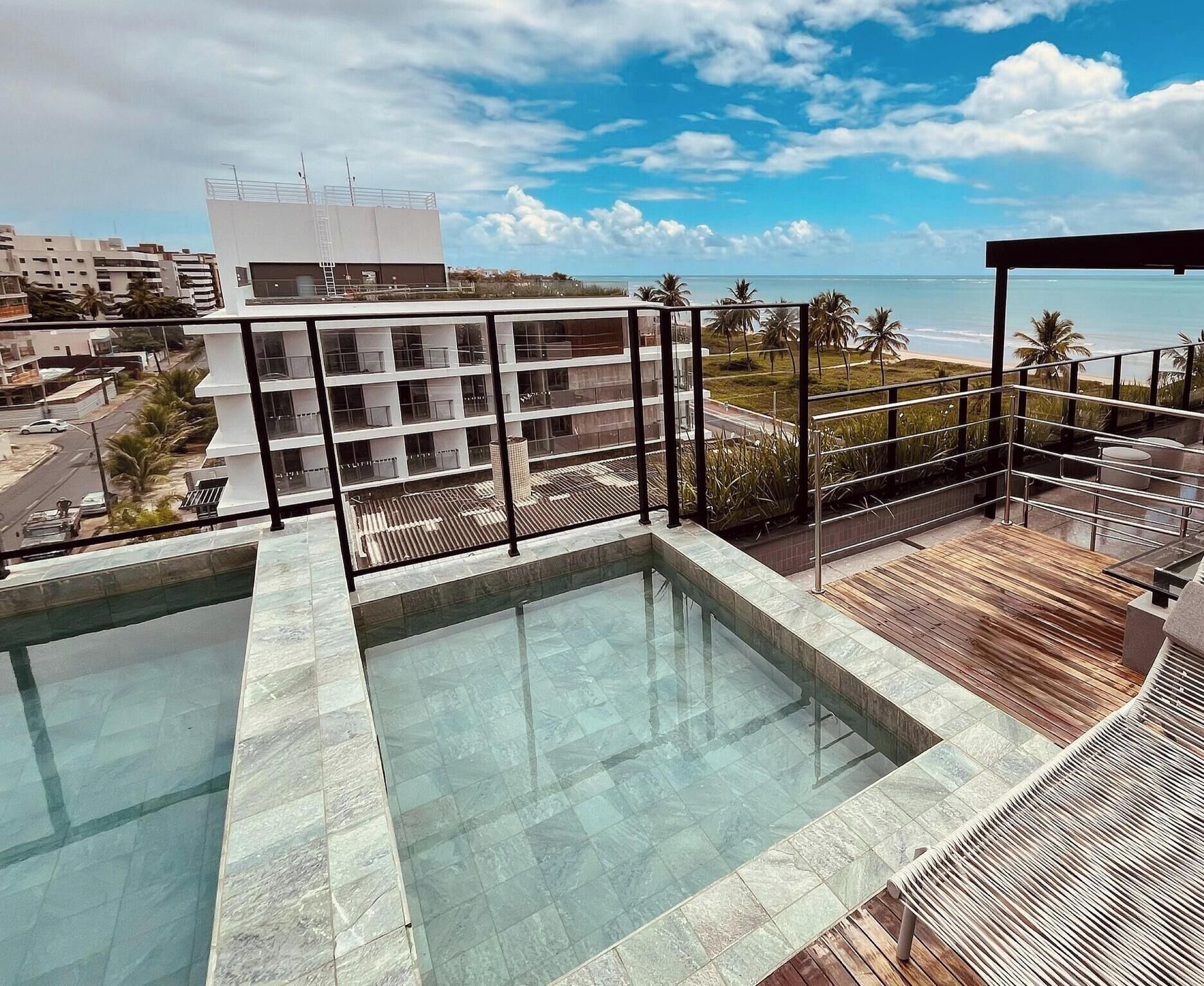 Chambre Quadruple | Piscine | Piscine extérieure