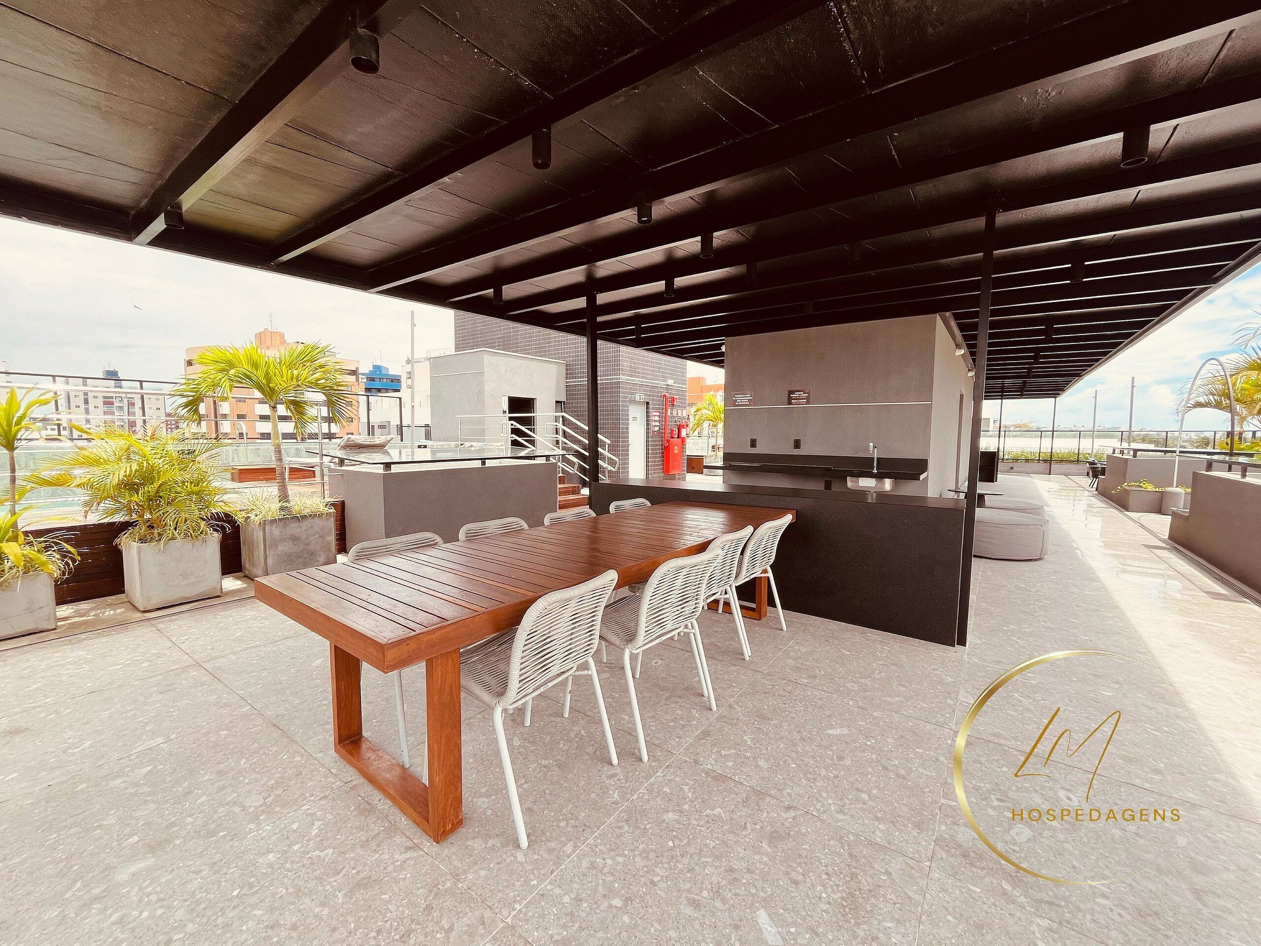 Quadruple Room | Outdoor dining