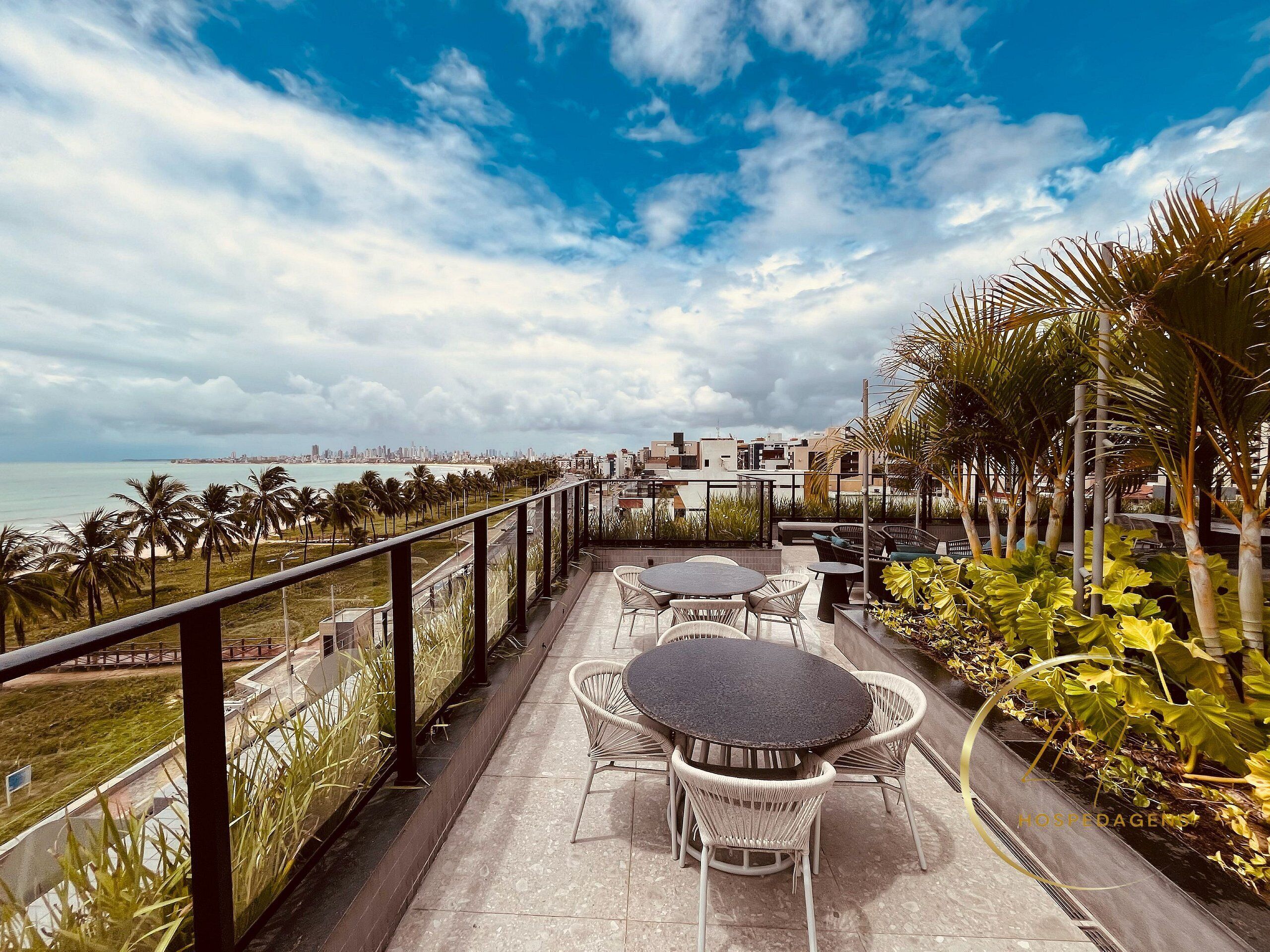 Quadruple Room | Outdoor dining