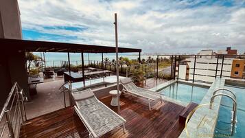 Quadruple Room | Pool