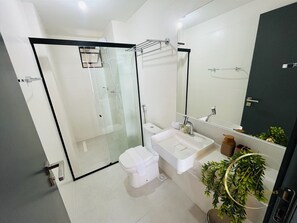 Quarto quádruplo | Banheiro