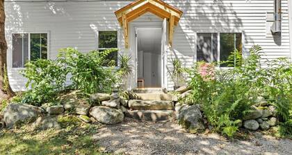 Summit Sanctuary – Minutes to Downtown Blue Hill!