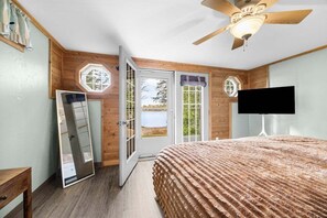 4 bedrooms, WiFi - Birch Heights Bliss! New! Waterfront! (Orland)