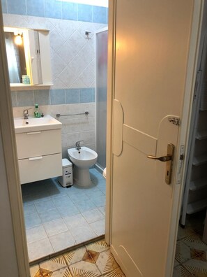 Hair dryer, towels, soap, toilet paper - Chiaro di Luna Holiday (Palermo)