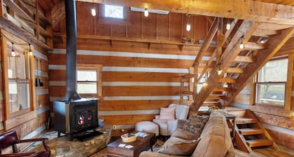 Riverfront Cabin - peaceful and private 4-acres on the Ohio River.