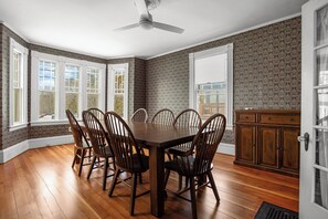 Dining - Gateway Retreat-New, In town! (Ellsworth)