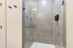 Hair dryer - Urban Retreat Houston- 9 Min from Downtown, Unit A (Houston)