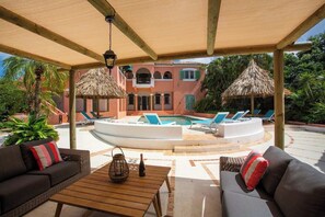 Terrace/patio - Celebrity Hacienda Curaçao (Jan Thiel)